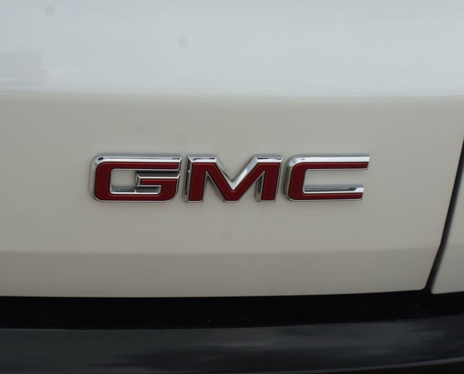 2025 GMC Acadia FWD Denali