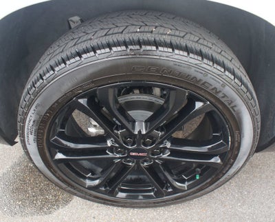 2025 GMC Acadia FWD Denali