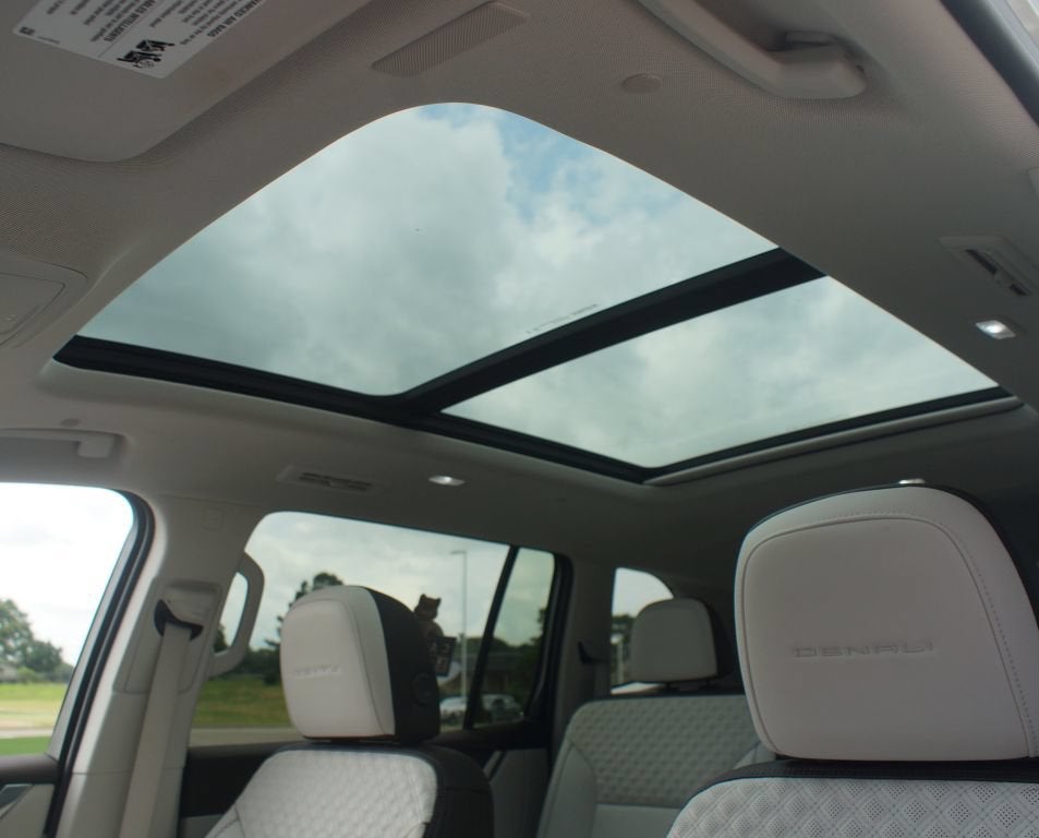 2025 GMC Acadia FWD Denali