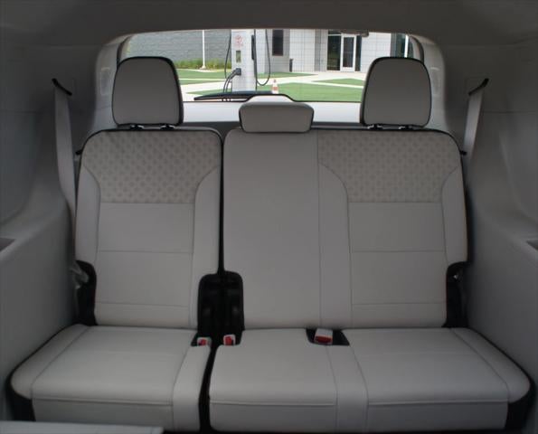 2025 GMC Acadia FWD Denali