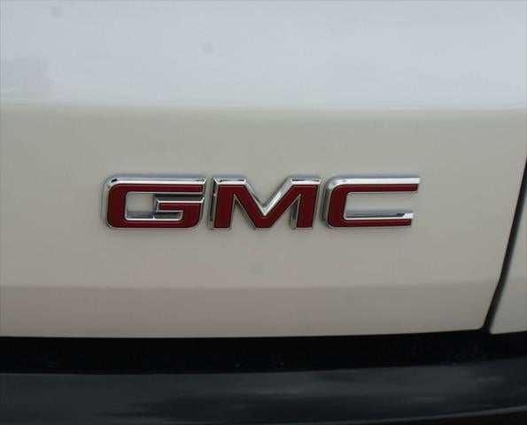2025 GMC Acadia FWD Denali