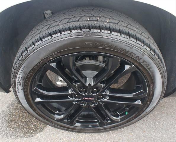 2025 GMC Acadia FWD Denali