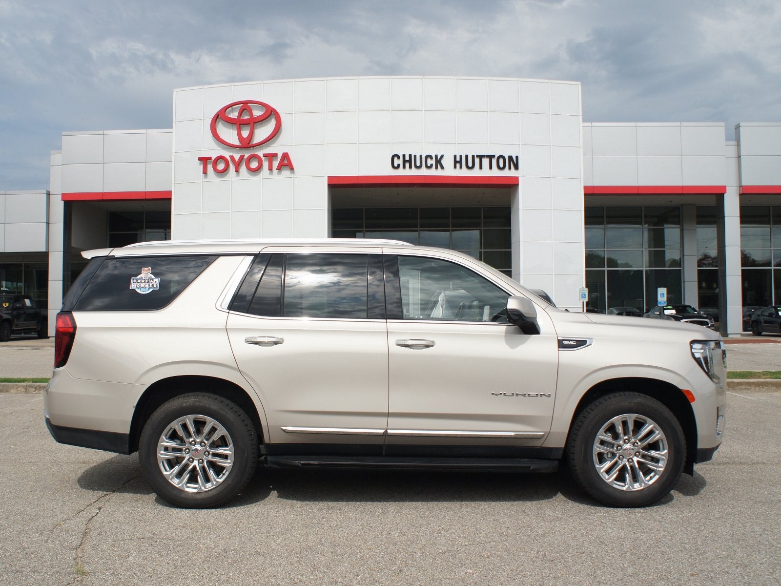 2021 GMC Yukon SLT