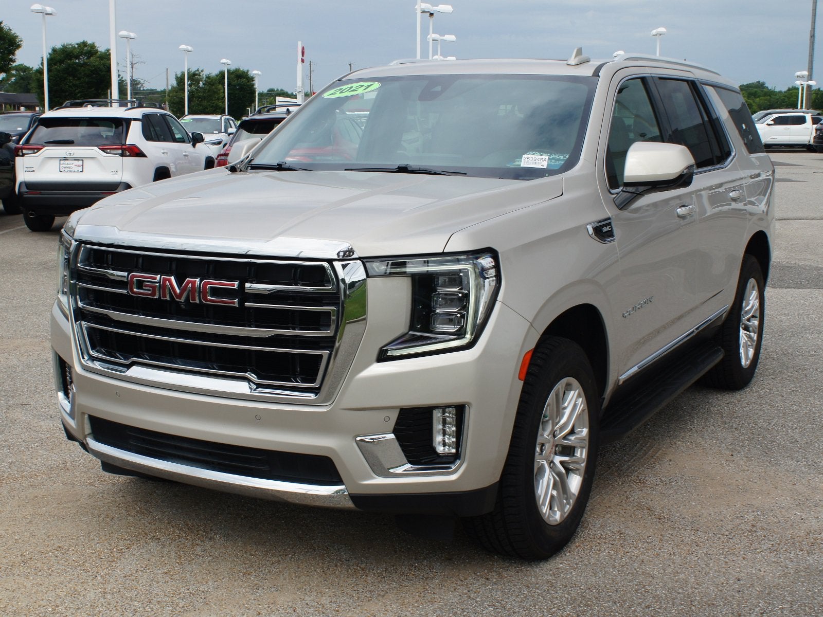 2021 GMC Yukon SLT