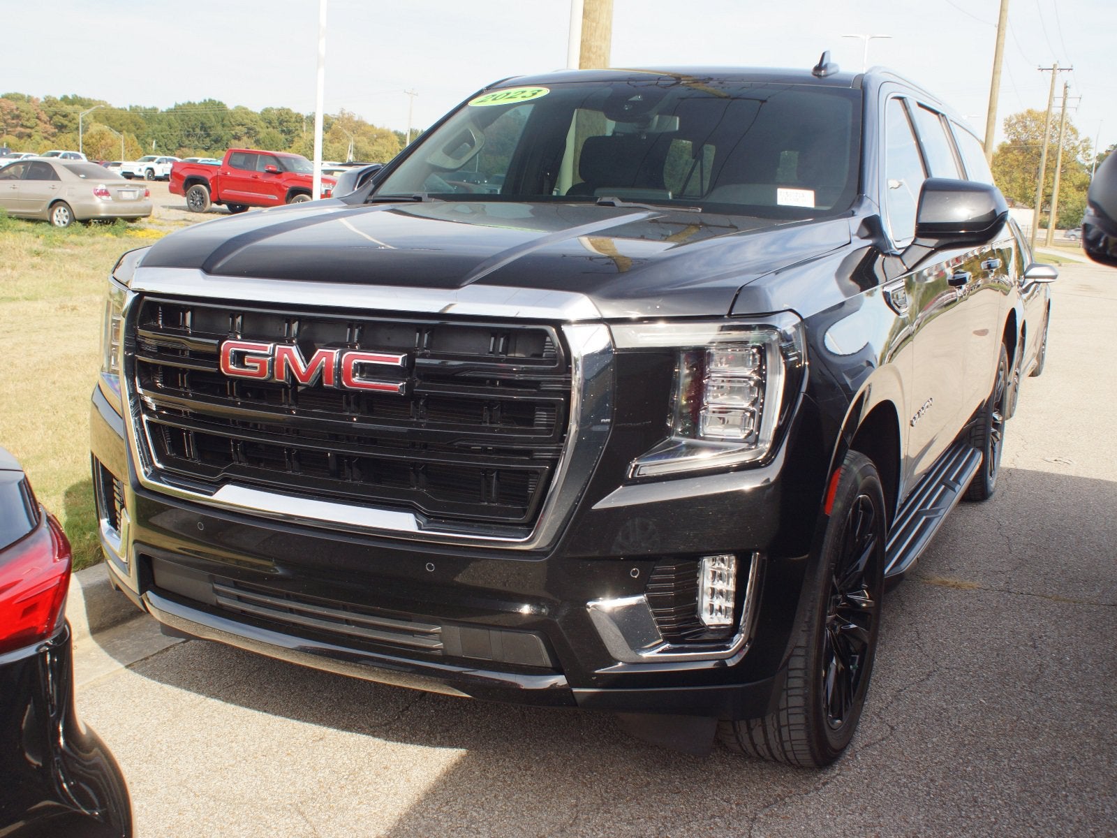 2023 GMC Yukon XL SLE