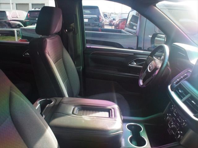 2023 GMC Yukon XL SLE
