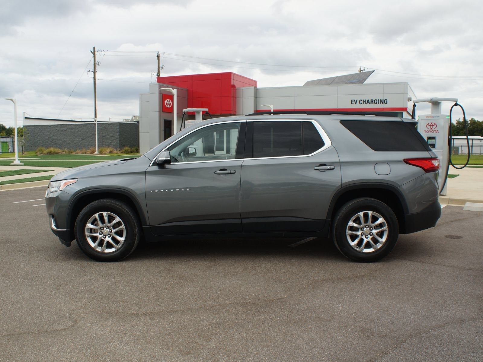 2020 Chevrolet Traverse LT Cloth