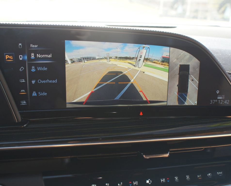 2024 Cadillac Escalade 4WD Sport