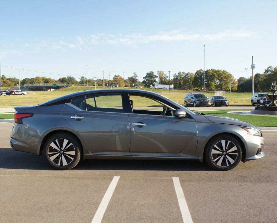 2022 Nissan Altima 2.5 SL