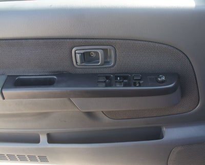 2004 Nissan Frontier 2WD Base