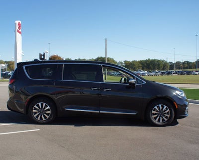 2022 Chrysler Pacifica Hybrid Limited