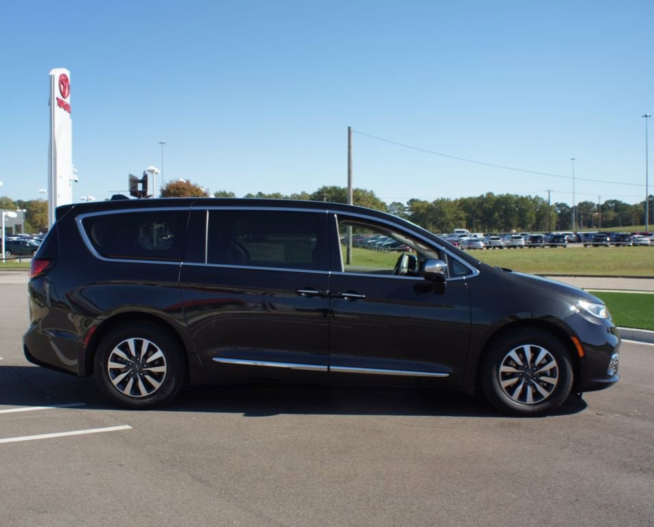 2022 Chrysler Pacifica Hybrid Limited