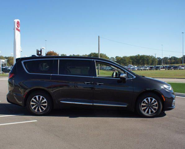 2022 Chrysler Pacifica Hybrid Limited