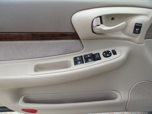 2005 Chevrolet Impala Base