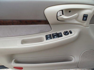 2005 Chevrolet Impala Base