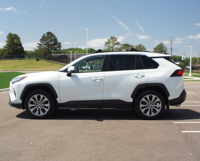 2024 Toyota RAV4 XLE Premium
