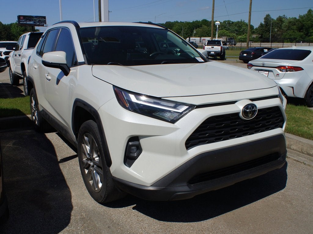 2022 Toyota RAV4 XLE Premium
