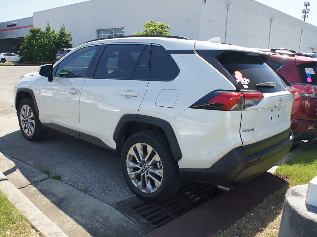 2022 Toyota RAV4 XLE Premium