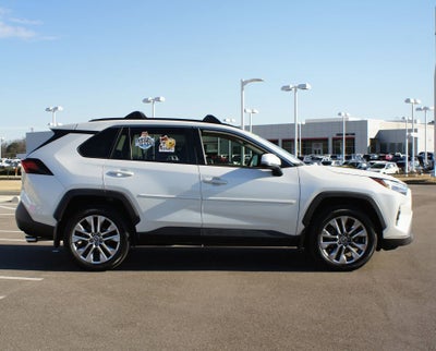 2023 Toyota RAV4 XLE Premium