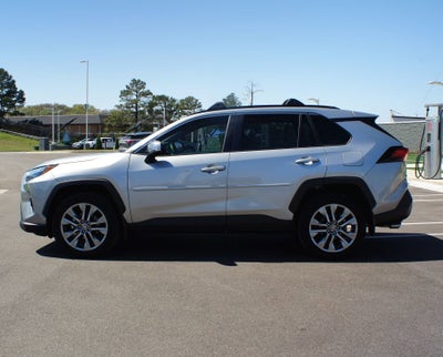 2023 Toyota RAV4 XLE Premium