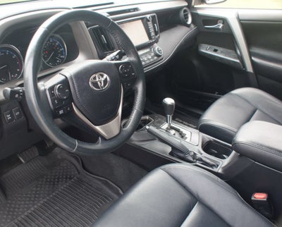 2017 Toyota RAV4 Platinum