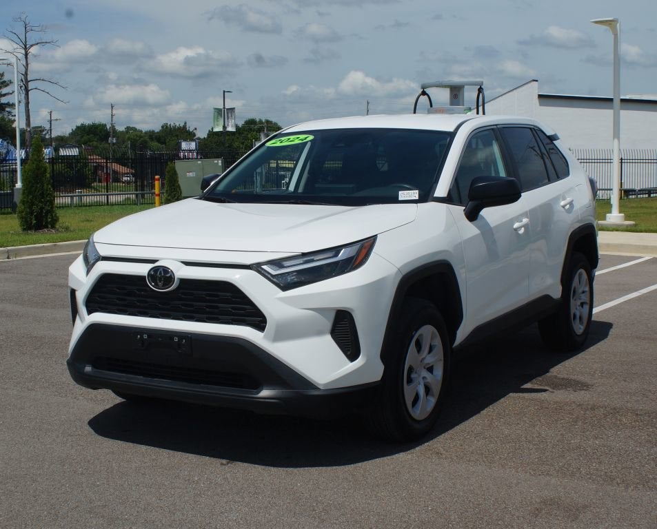 2024 Toyota RAV4 LE