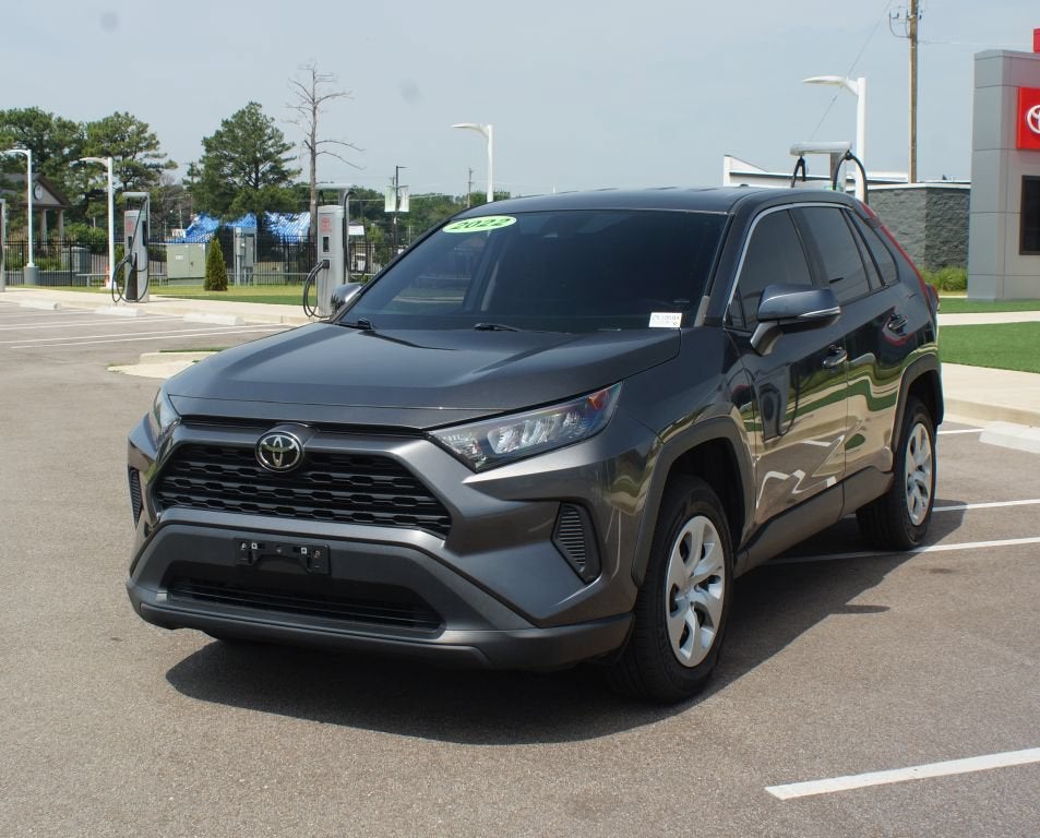 2022 Toyota RAV4 LE