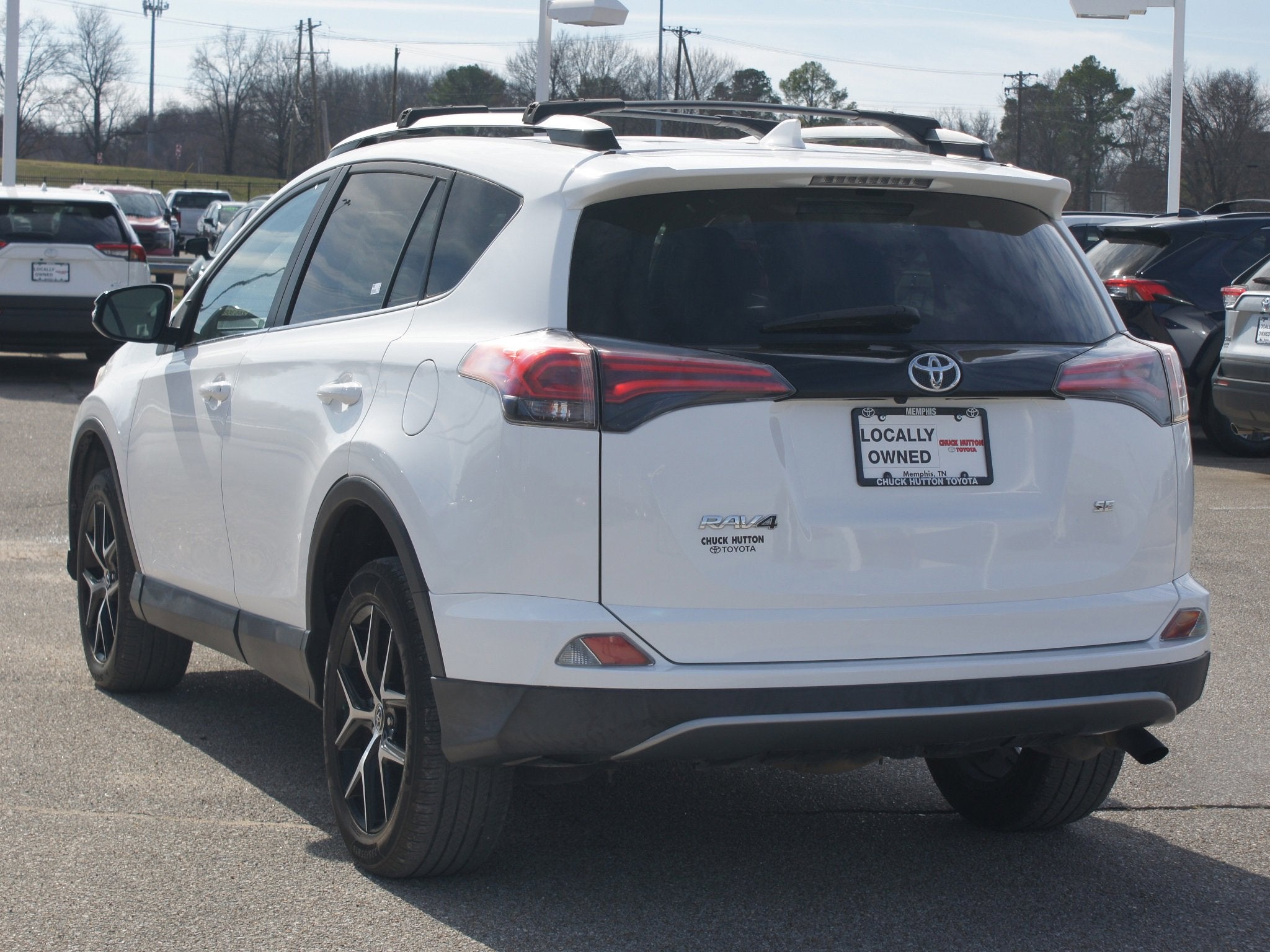 2017 Toyota RAV4 SE