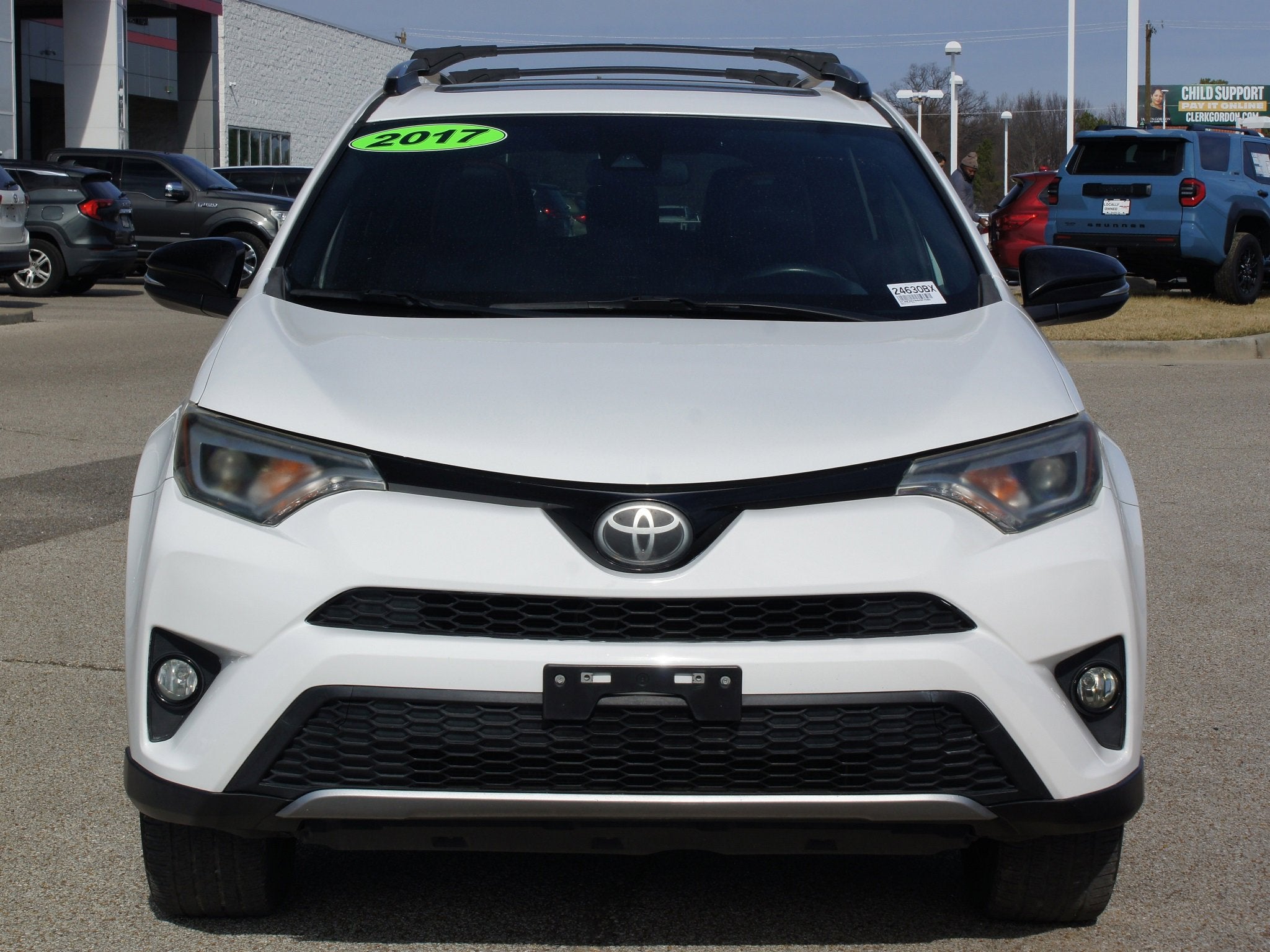 2017 Toyota RAV4 SE