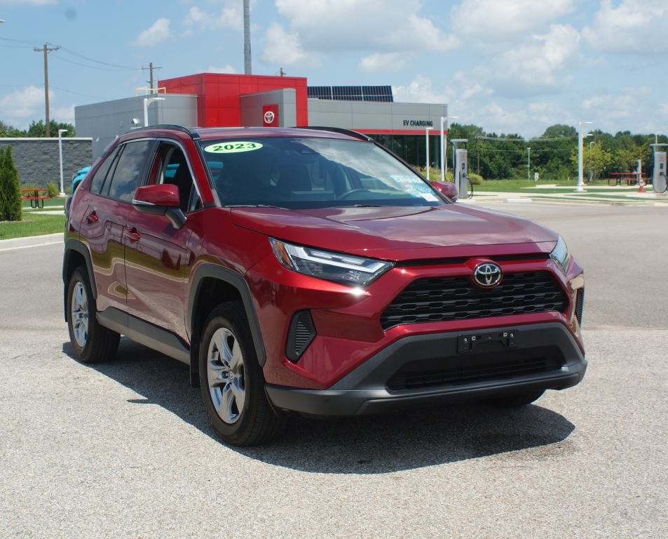 2023 Toyota RAV4 XLE