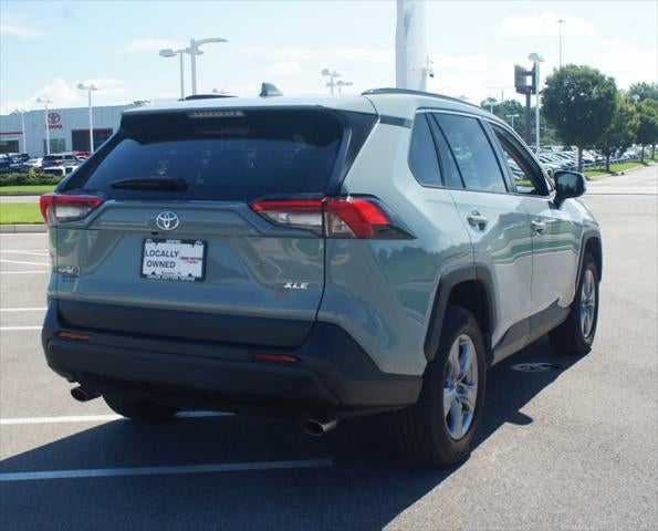 2022 Toyota RAV4 XLE