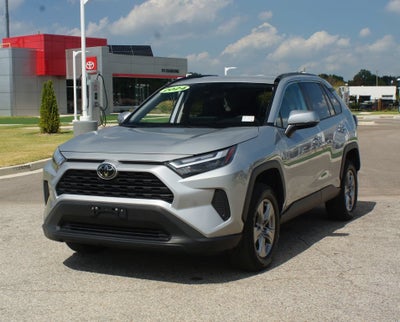 2024 Toyota RAV4 XLE