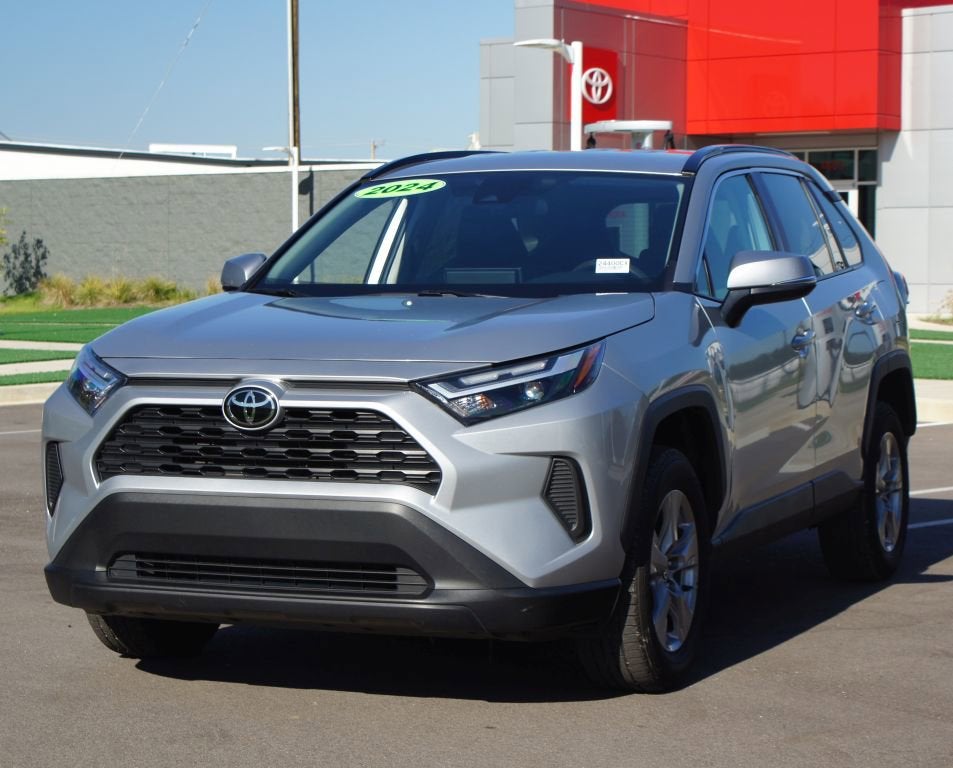 2024 Toyota RAV4 XLE