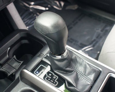 2022 Toyota Tacoma 2WD SR5