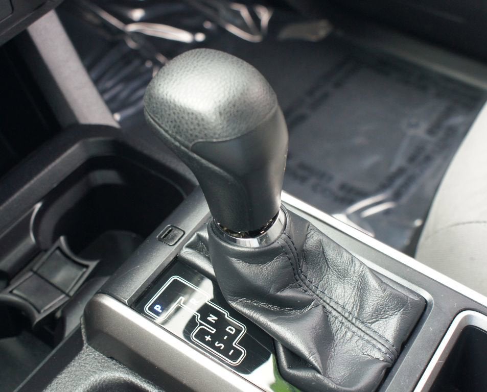 2022 Toyota Tacoma 2WD SR5