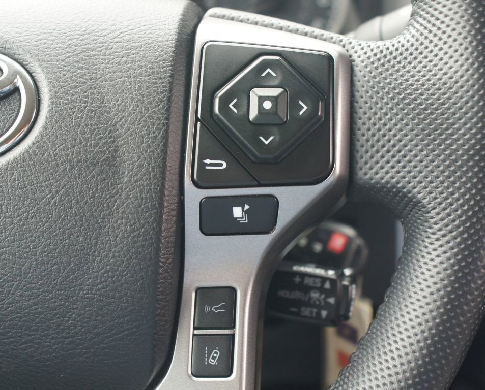 2022 Toyota Tacoma 2WD SR5