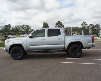 2022 Toyota Tacoma 4WD SR