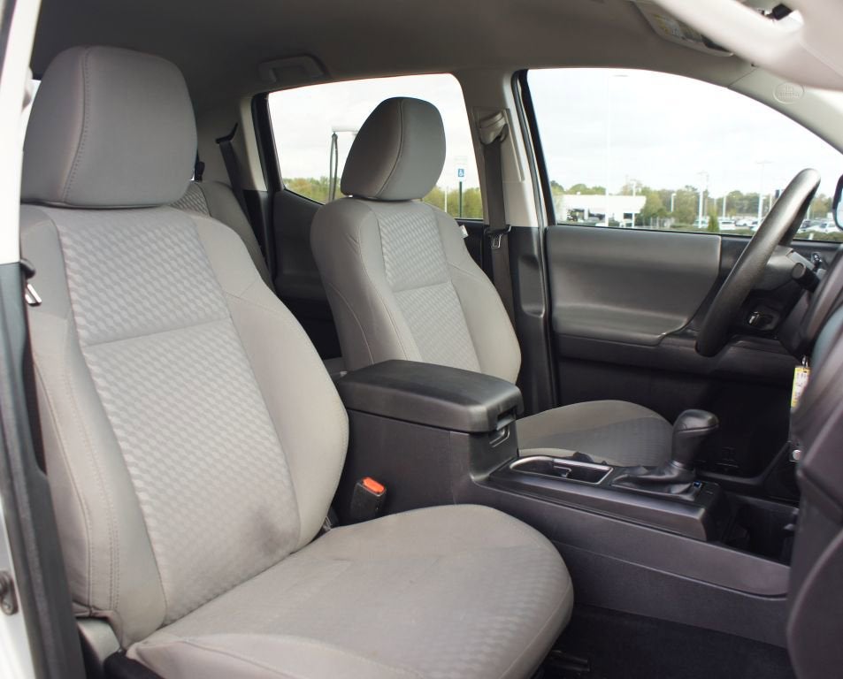 2022 Toyota Tacoma 4WD SR