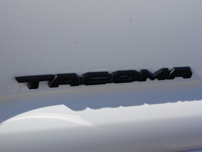2022 Toyota Tacoma 4WD SR5