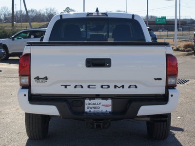 2022 Toyota Tacoma 4WD SR5