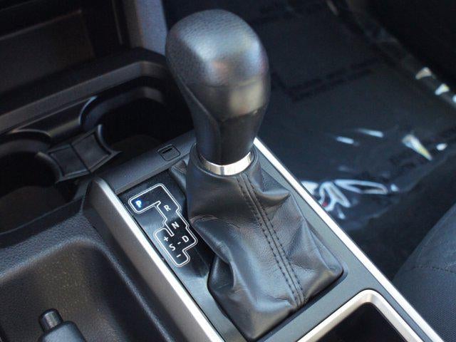 2022 Toyota Tacoma 4WD SR5