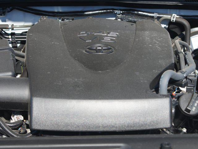 2022 Toyota Tacoma 4WD SR5