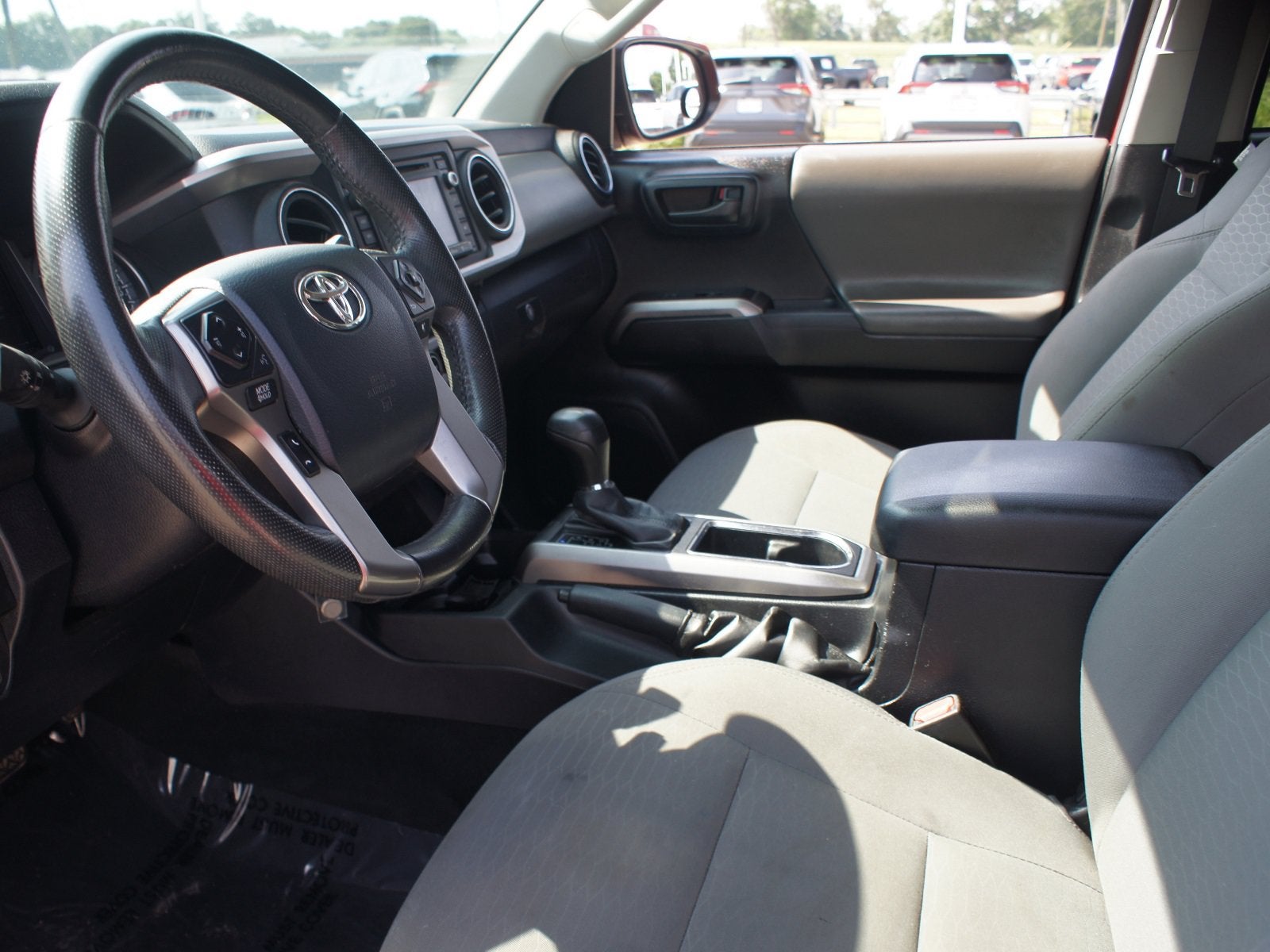 2017 Toyota Tacoma SR5