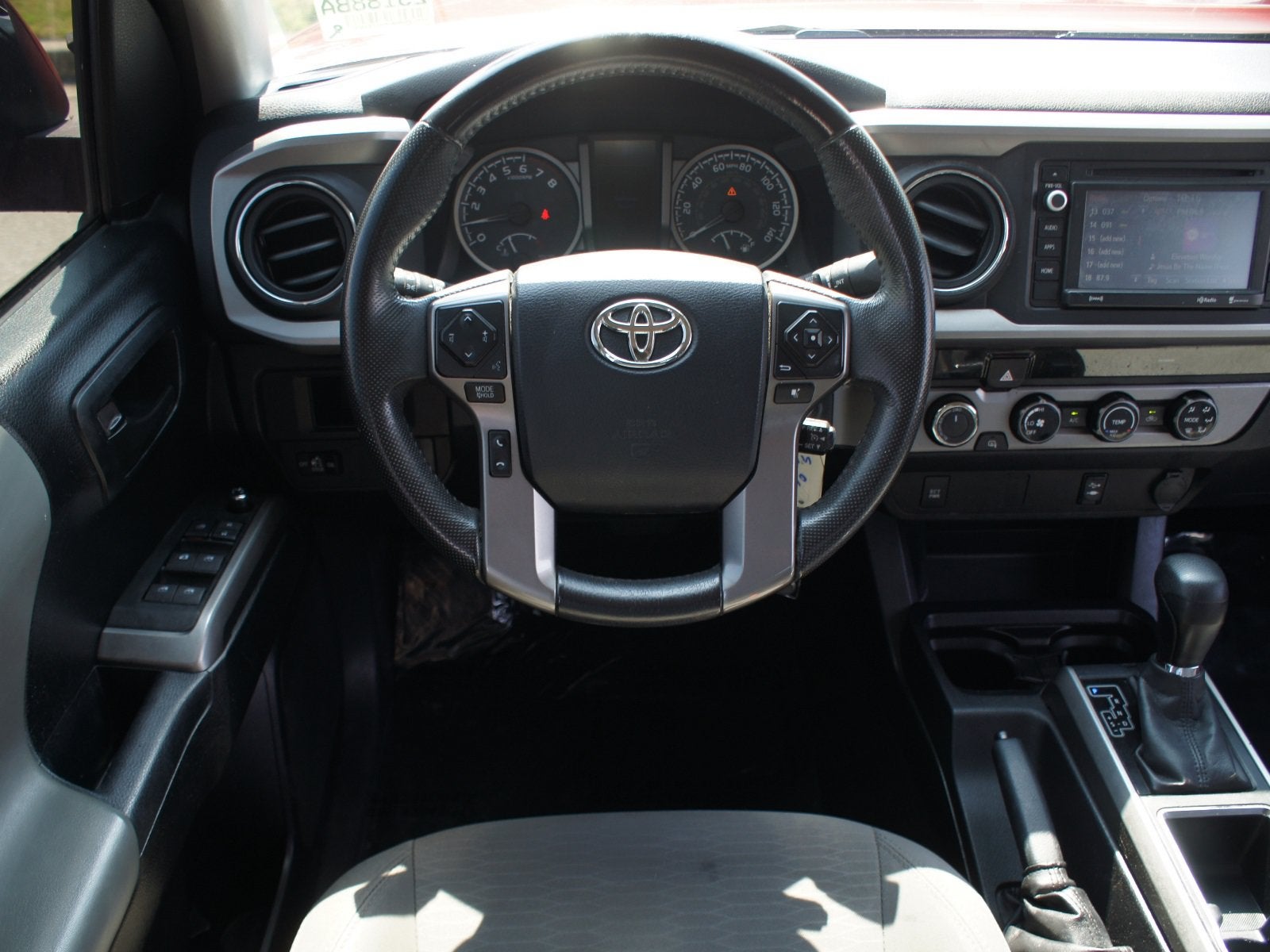 2017 Toyota Tacoma SR5