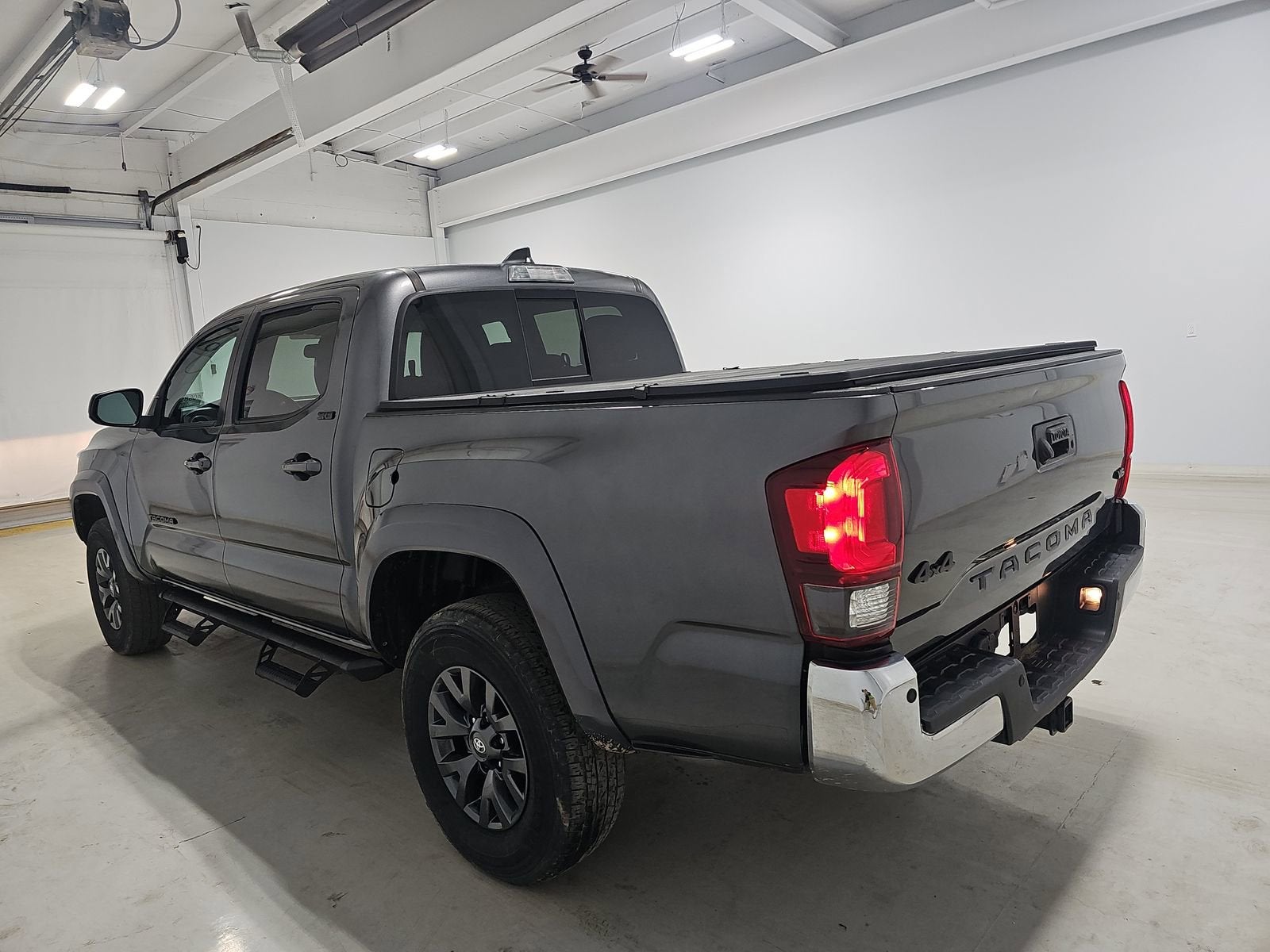 2022 Toyota Tacoma 4WD SR5