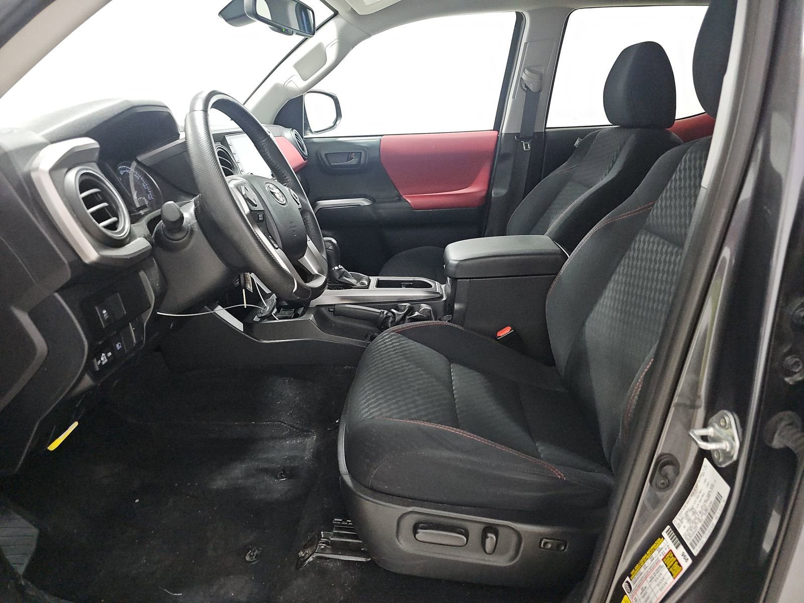 2022 Toyota Tacoma 4WD SR5