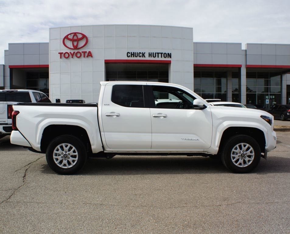 2025 Toyota Tacoma 4WD SR5