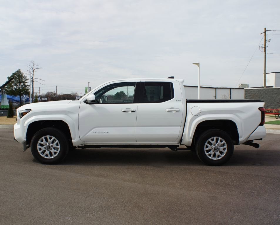 2025 Toyota Tacoma 4WD SR5