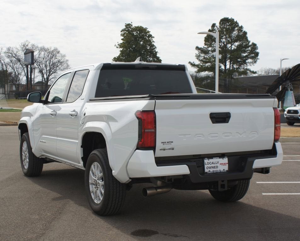 2025 Toyota Tacoma 4WD SR5
