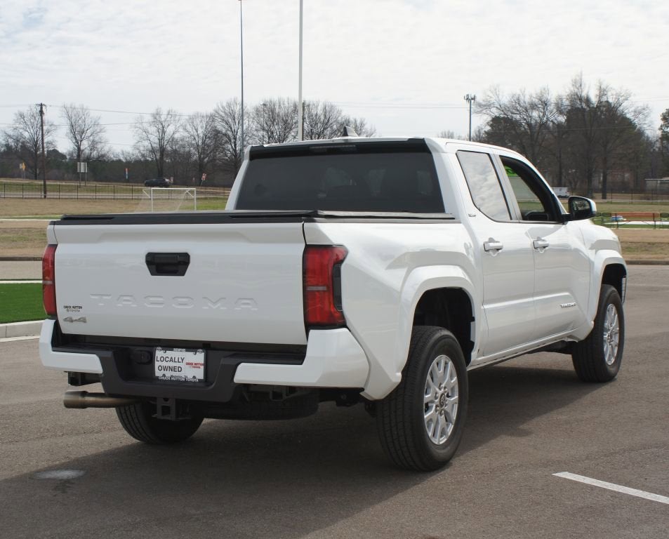 2025 Toyota Tacoma 4WD SR5